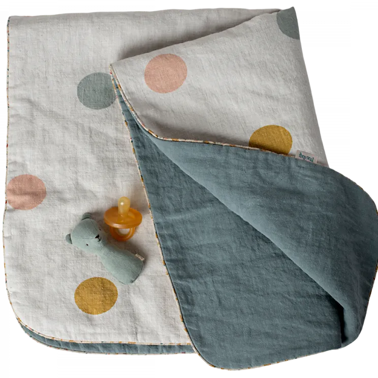 2023 Maileg Chinos Green Baby Blanket