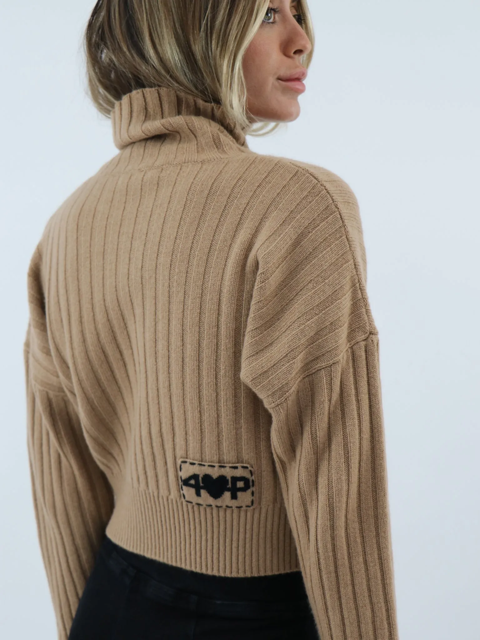 BIARRITZ TURTLENECK