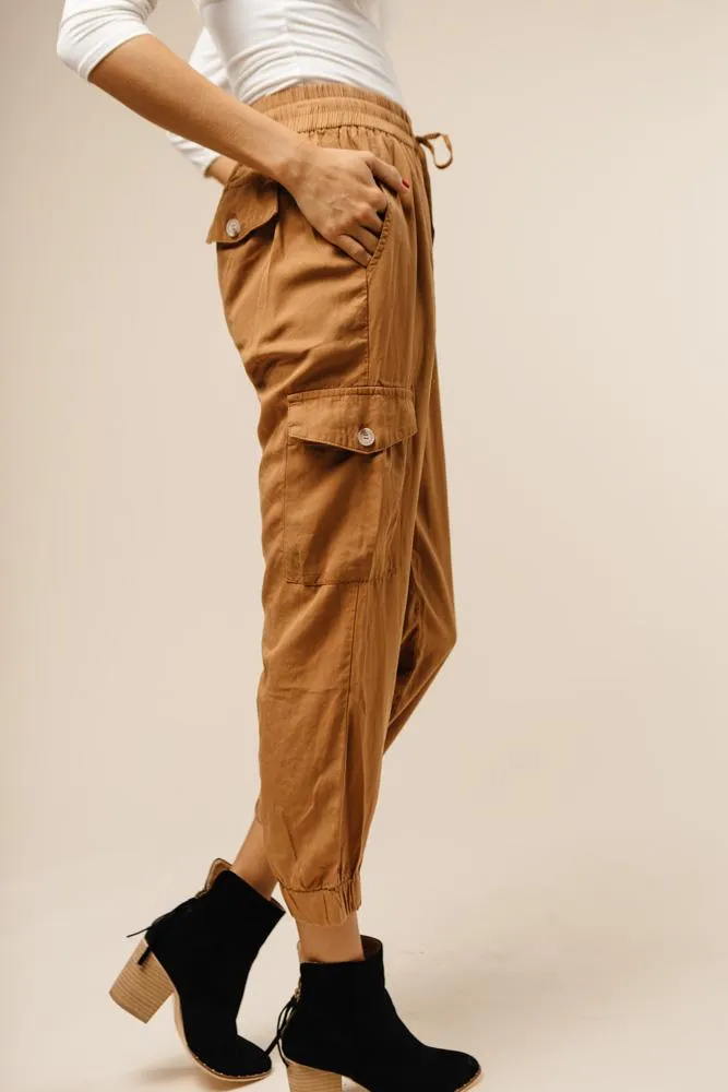 Downtown Cargo Joggers in Camel