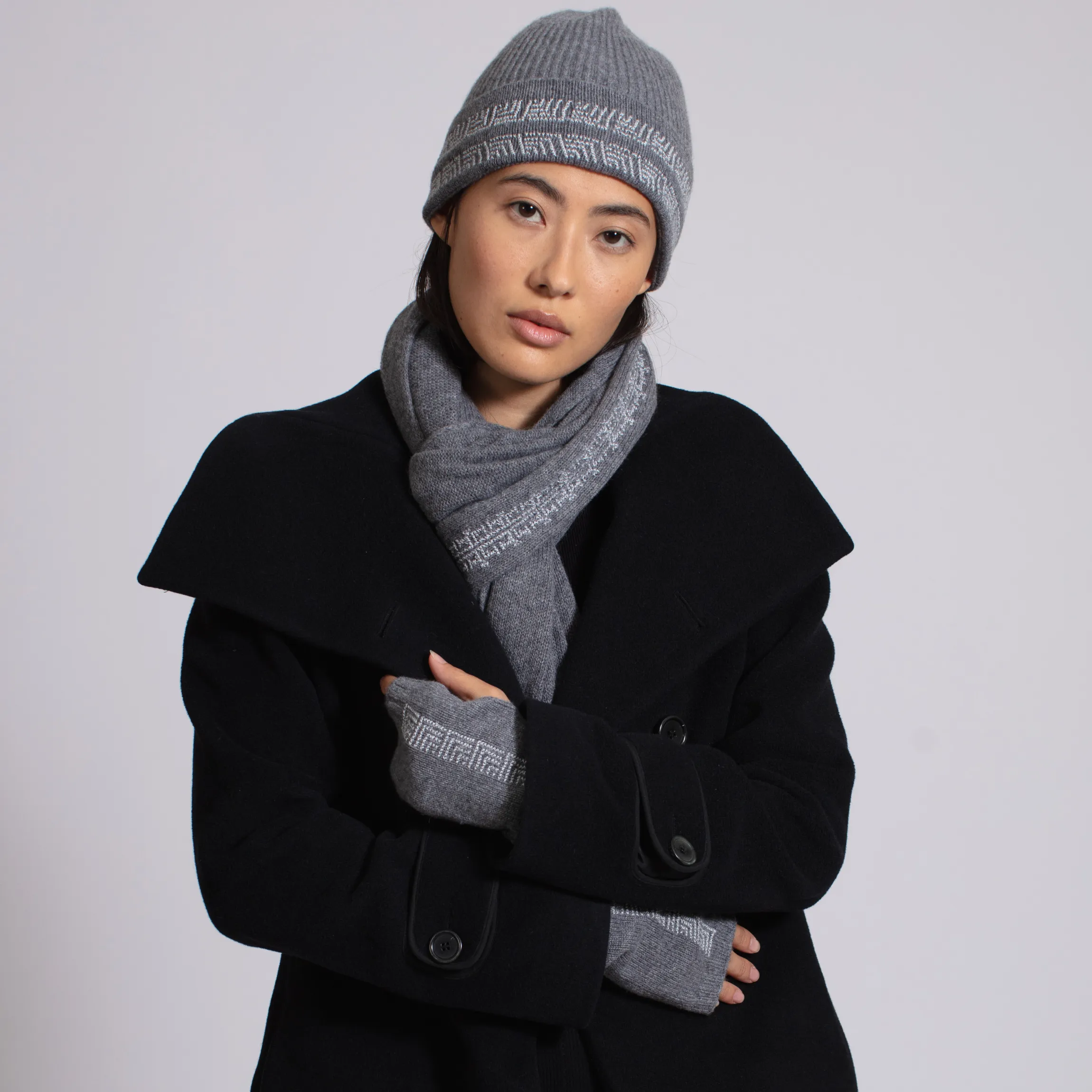 GRAY CASHMERE BEANIE