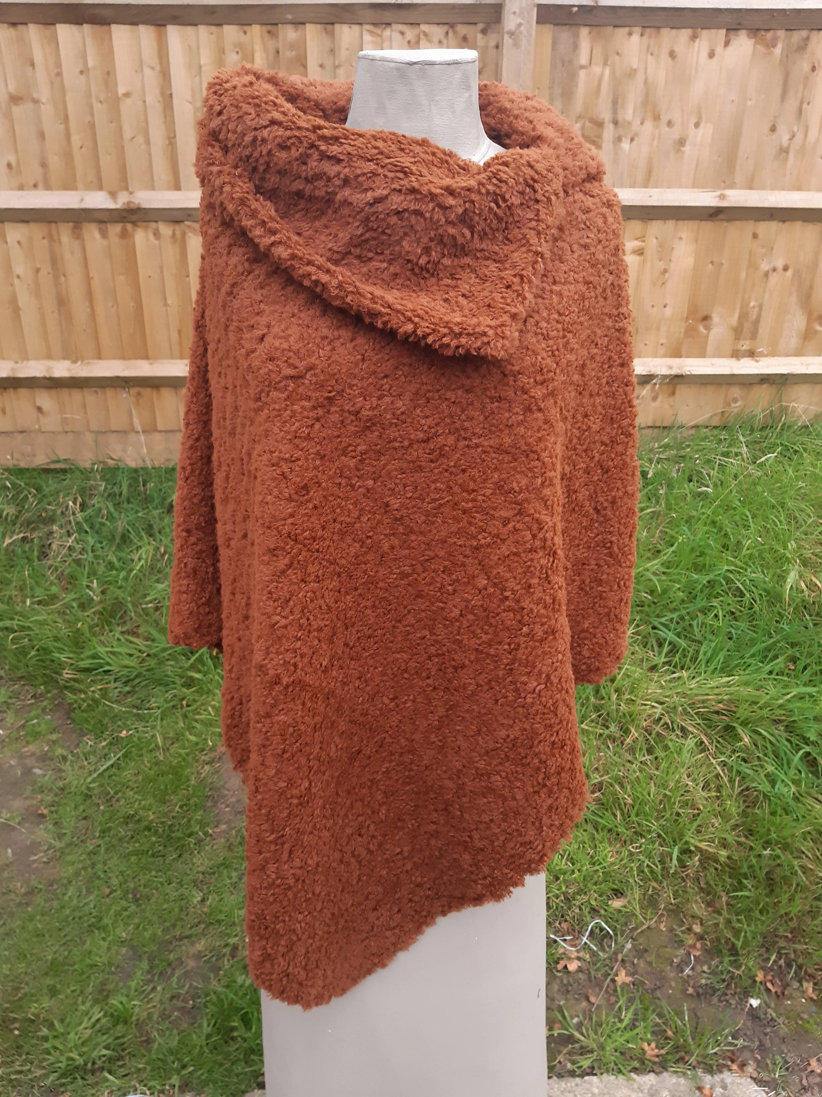 LETITIA - Italian Teddy Bear Poncho 7S614