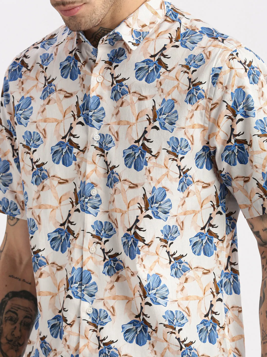 Men Spread Collar Floral Peach Casual Shirt