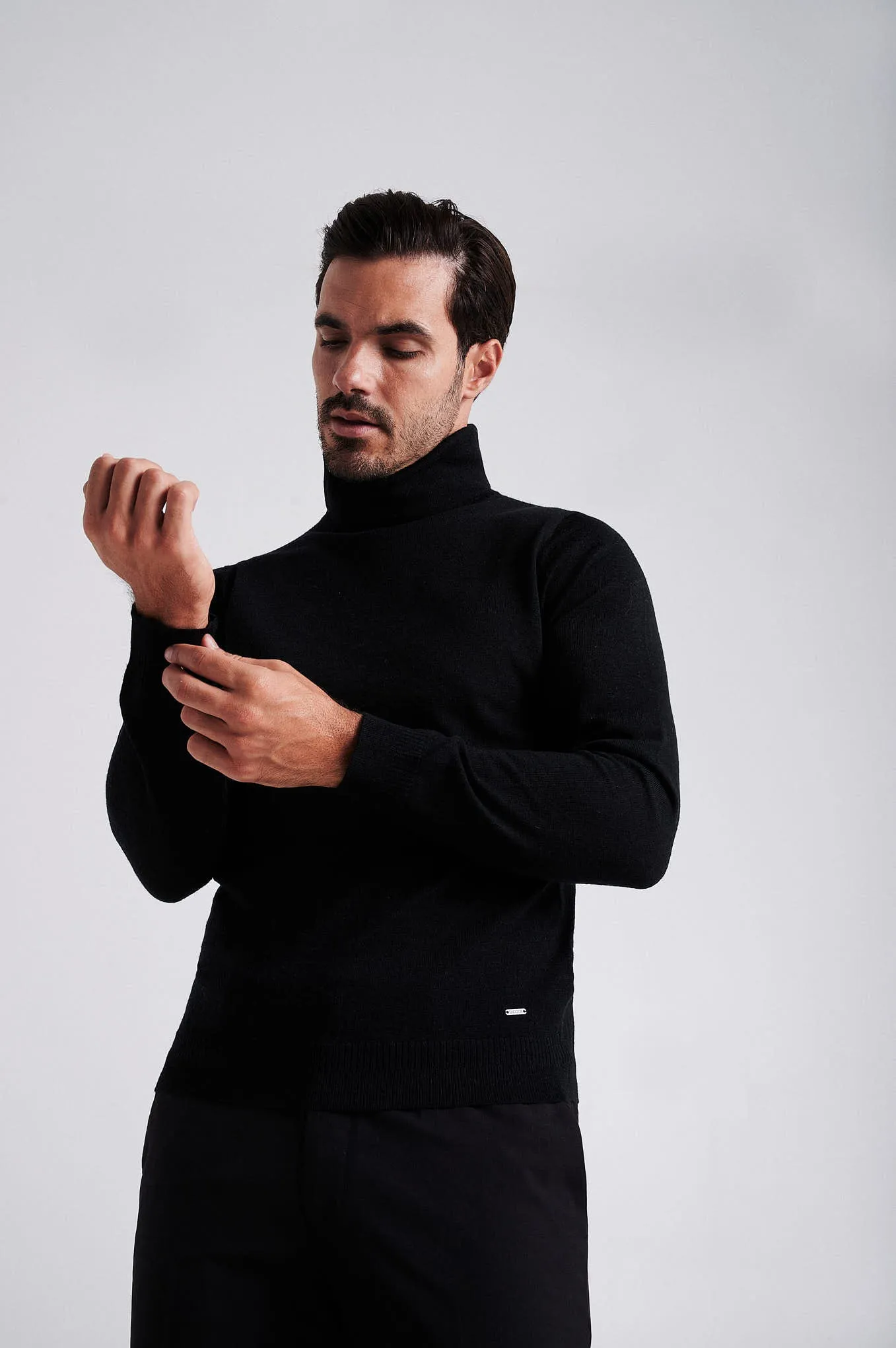 Men's extrafine merino wool turtleneck sweater