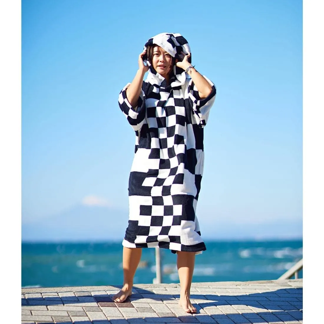 TLS Tools Junior Microfiber Poncho Beach Robe - Checkers