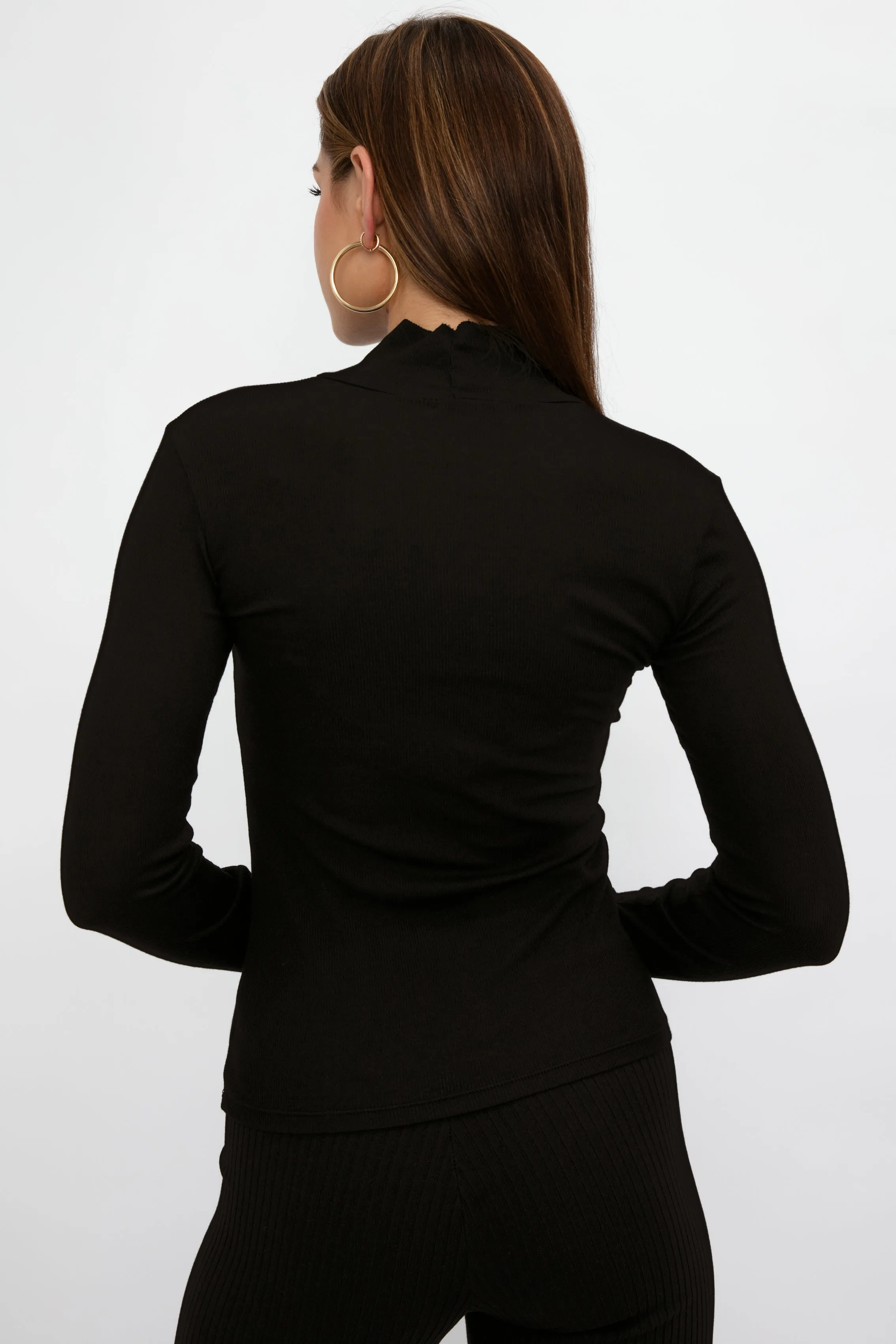 Verona Turtleneck in Jet Black