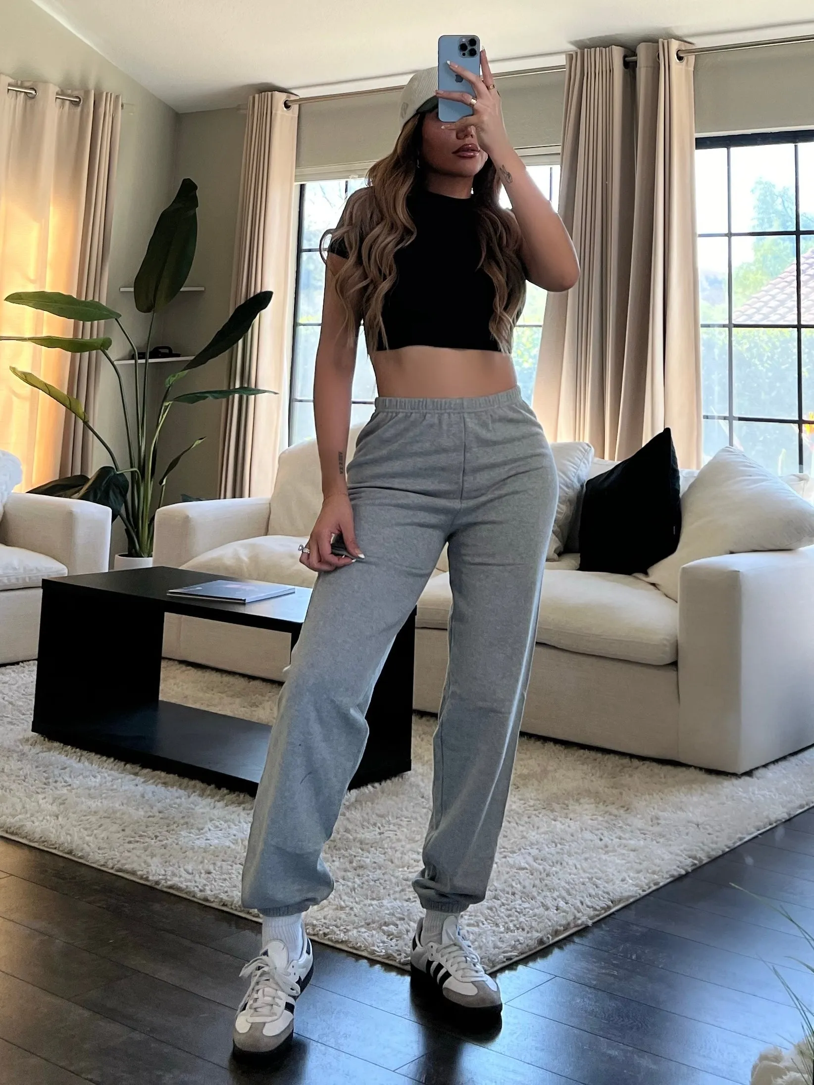 Violet Sweatpants (Grey)